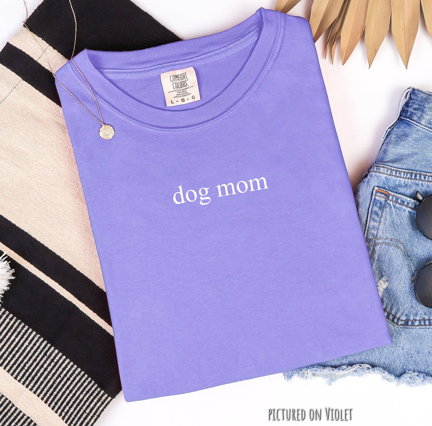 Dog Mom Minimalist T-Shirt
